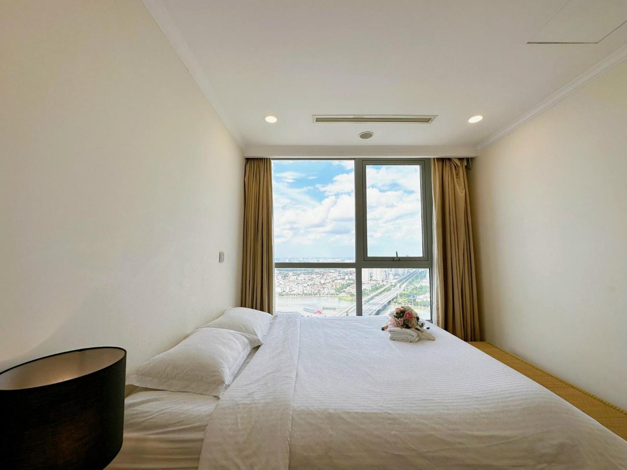 Luxury Vinhomes Central Park Ho Chi Minh City Exterior photo